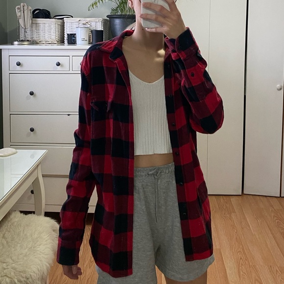 PLAID BUTTON UP - Picture 3 of 3